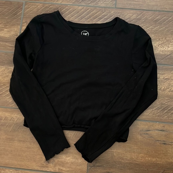 2 small crop tops from Urban Rebel - Picture 3 of 4